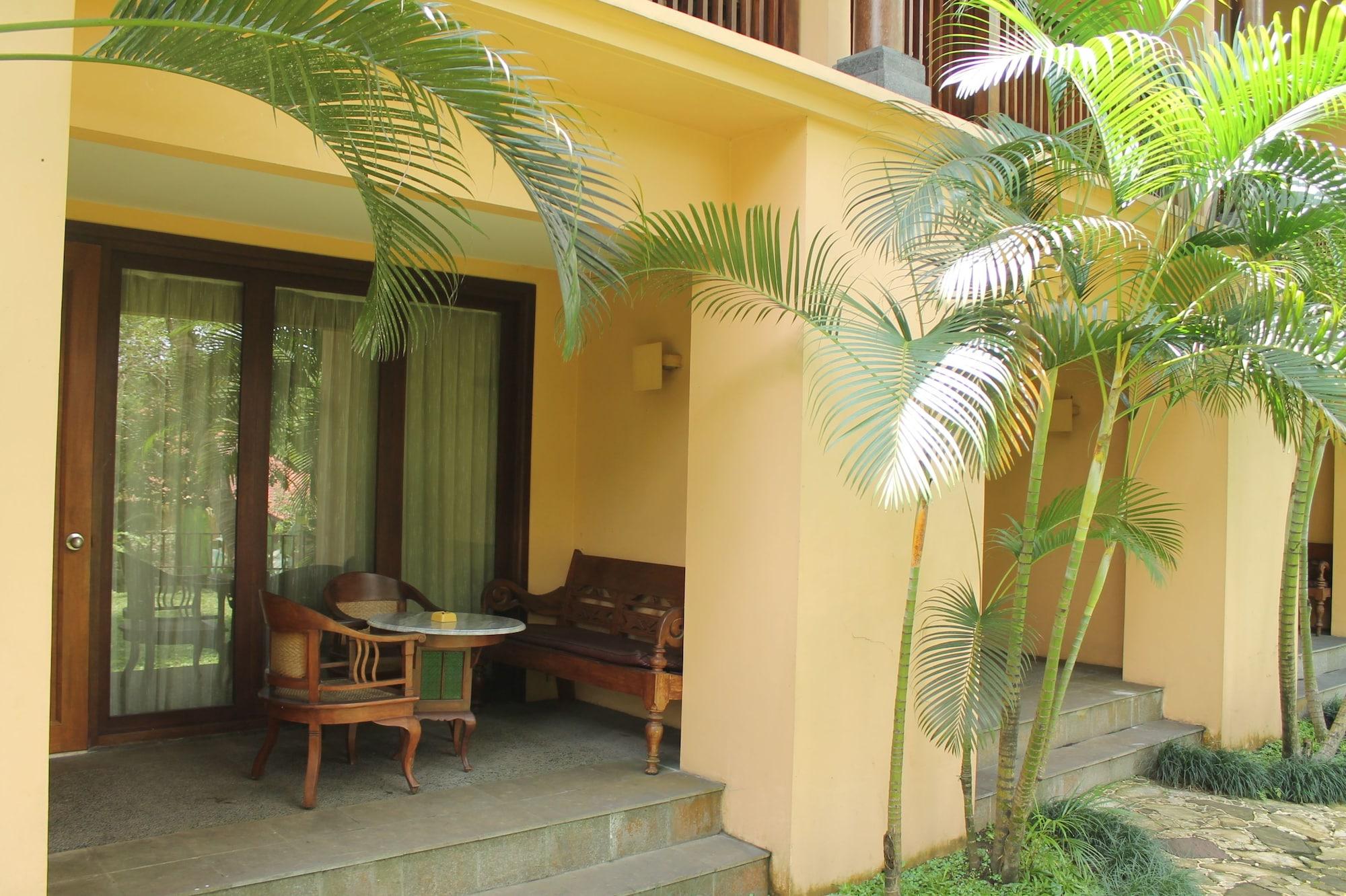 Laras Asri Resort & Spa Салатига Экстерьер фото
