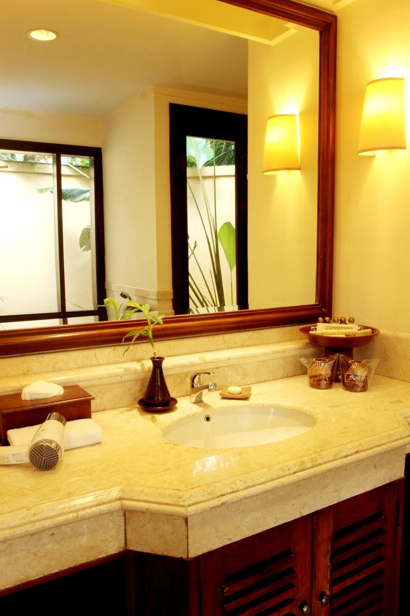 Laras Asri Resort & Spa Салатига Номер фото