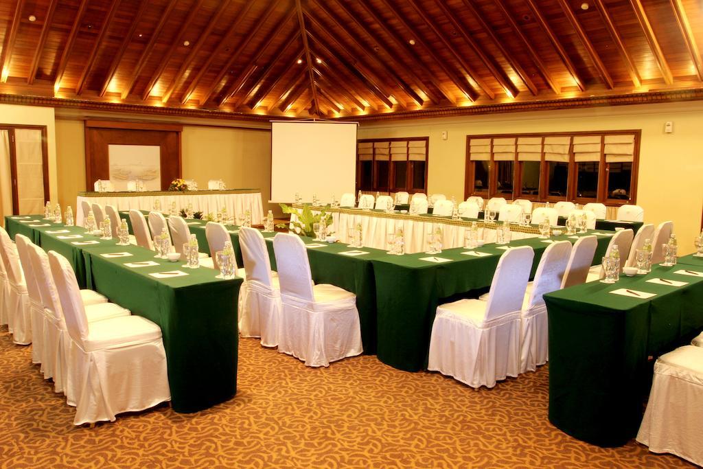 Laras Asri Resort & Spa Салатига Экстерьер фото